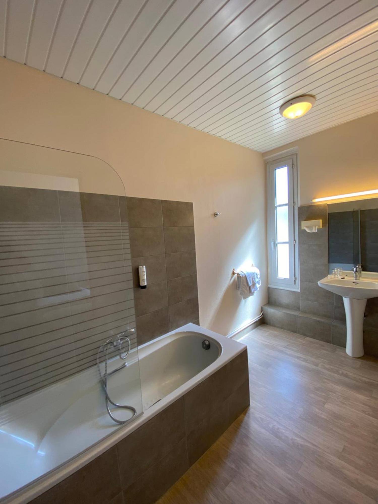 Hostellerie De Pavillon Saint-Hubert Gouvieux Luaran gambar